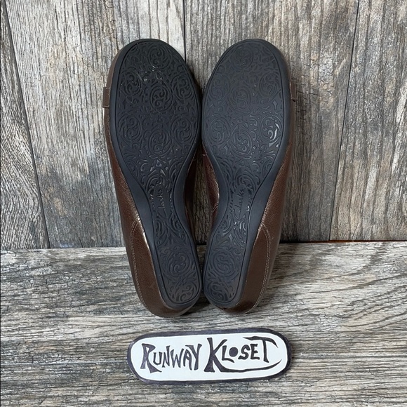 Clarks artisan flats size 7N - Picture 6 of 11